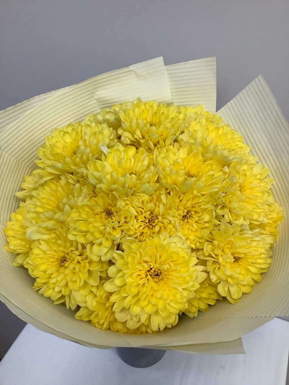 Bright Yellow Flower Bouquet 21 Stems, 30x50 cm - Image 2